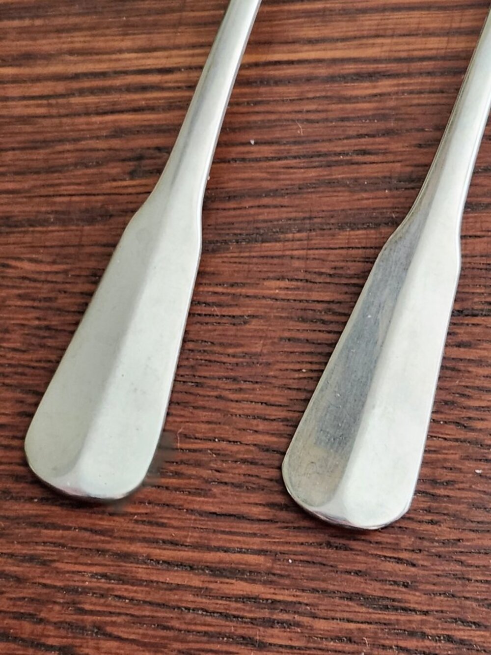 Set of 4 Oneida Distinction Deluxe HH COLONIAL ARTISTRY Stainless TEASPOONS Lot - Picture 2 of 4